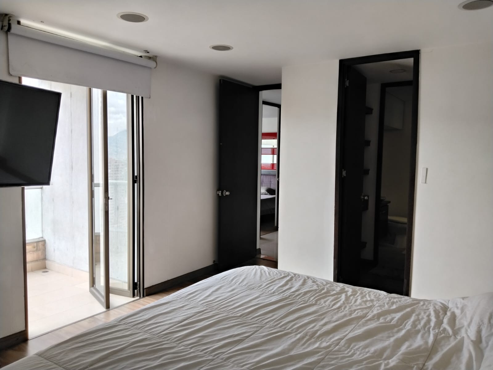 Apartamento en arriendo en El Poblado, Medellín · foto 11 de 19