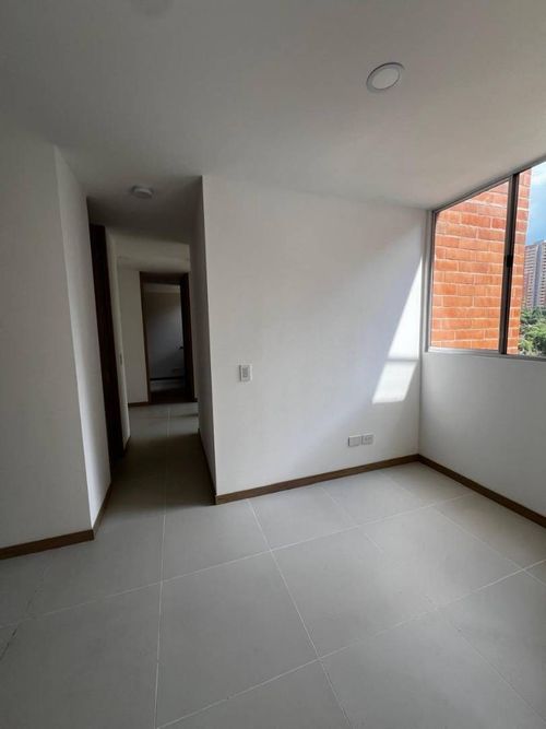 Apartamento de 3 alcobas en arriendo en Loma De La Doctora, Sabaneta, 65 m² · foto 7 de 13