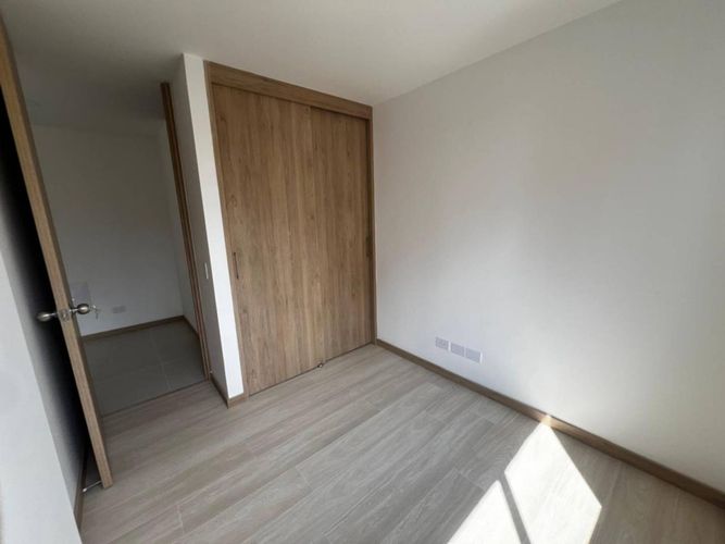 Apartamento de 3 alcobas en arriendo en Loma De La Doctora, Sabaneta, 65 m² · foto 10 de 13