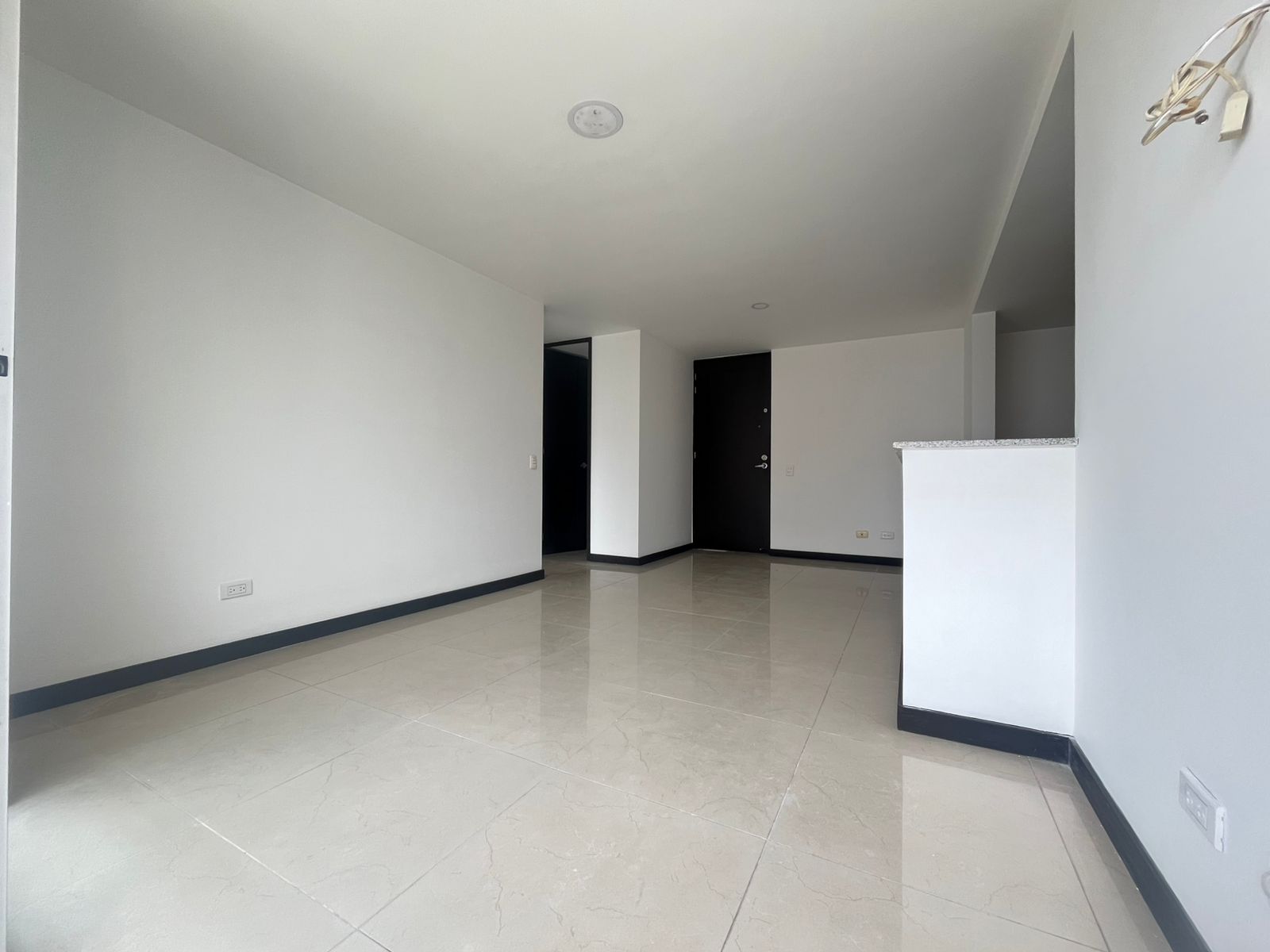 1BR Apartment in El Poblado (60 m²) - 3