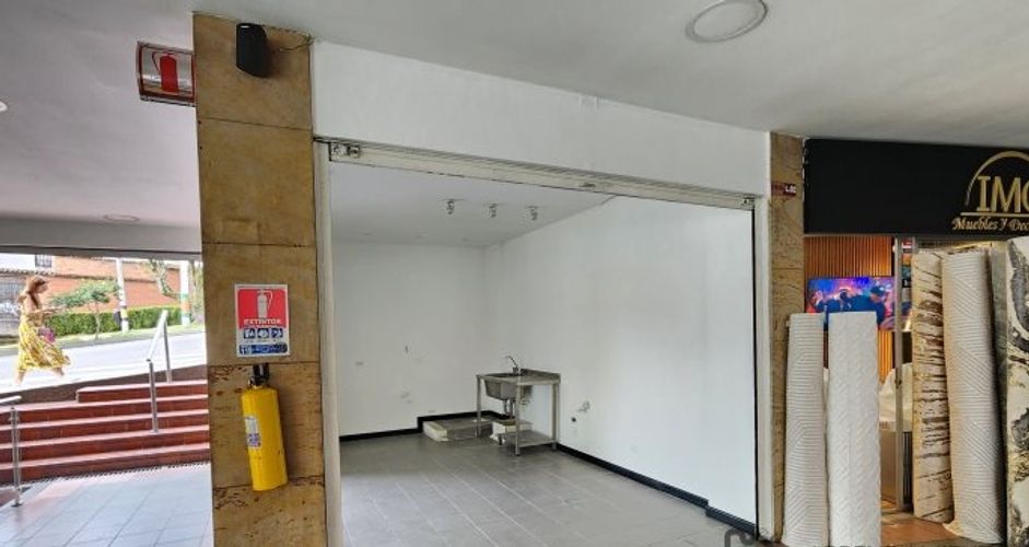 Local en arriendo en Loma Del Escobero, Envigado, 17 m² · foto 6 de 8