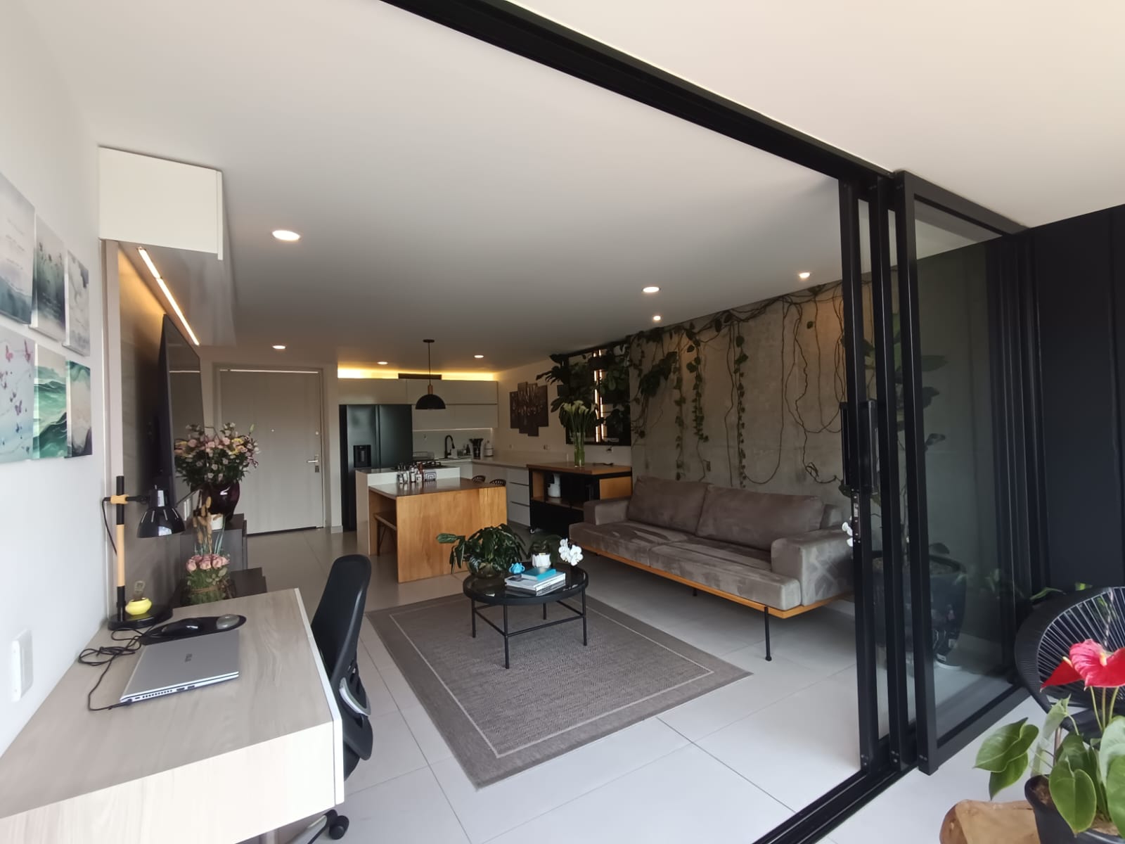 Apartamento en arriendo en Cumbres, Envigado · foto 2 de 20