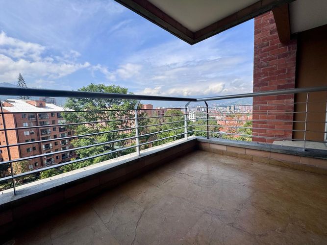 Apartamento de 3 alcobas en arriendo en Loma Del Escobero, Envigado, 98 m² · foto 8 de 20