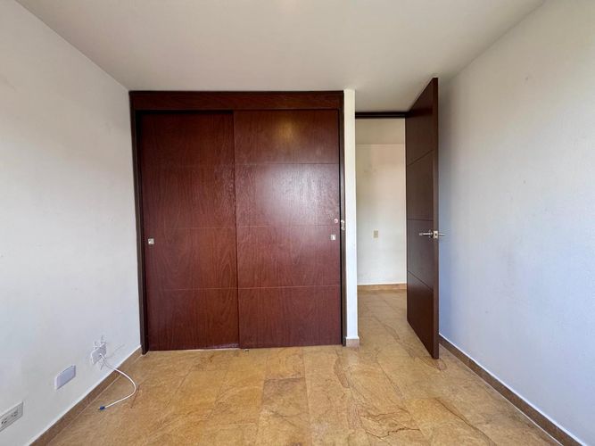 Apartamento de 3 alcobas en arriendo en Loma Del Escobero, Envigado, 98 m² · foto 16 de 20