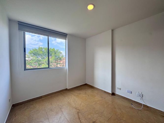 Apartamento de 3 alcobas en arriendo en Loma Del Escobero, Envigado, 98 m² · foto 17 de 20