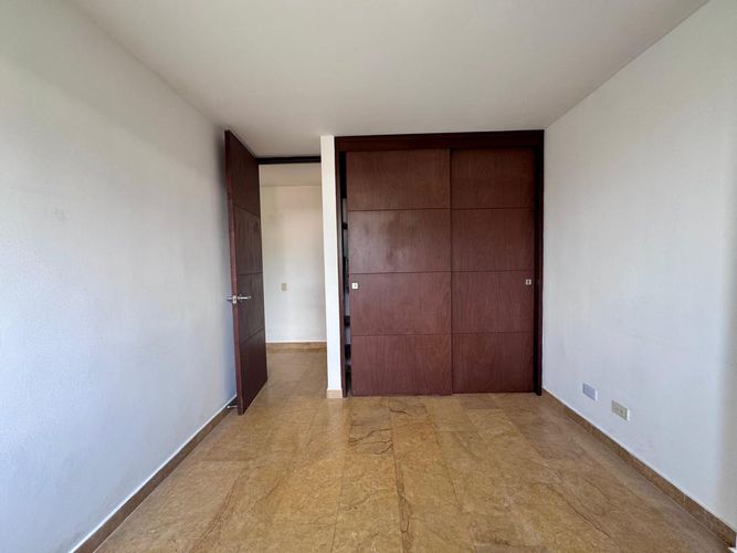 Apartamento de 3 alcobas en arriendo en Loma Del Escobero, Envigado, 98 m² · foto 18 de 20