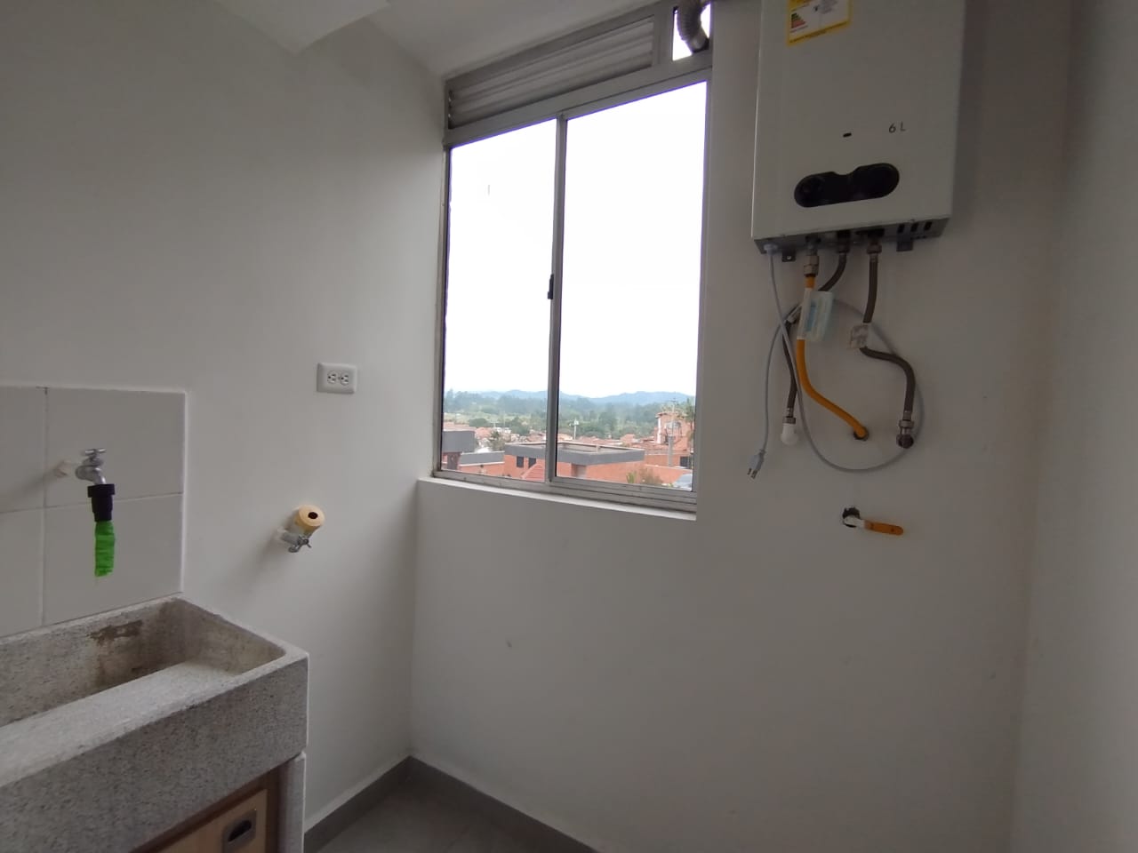 Apartamento en arriendo en Centro, Rionegro · foto 4 de 12