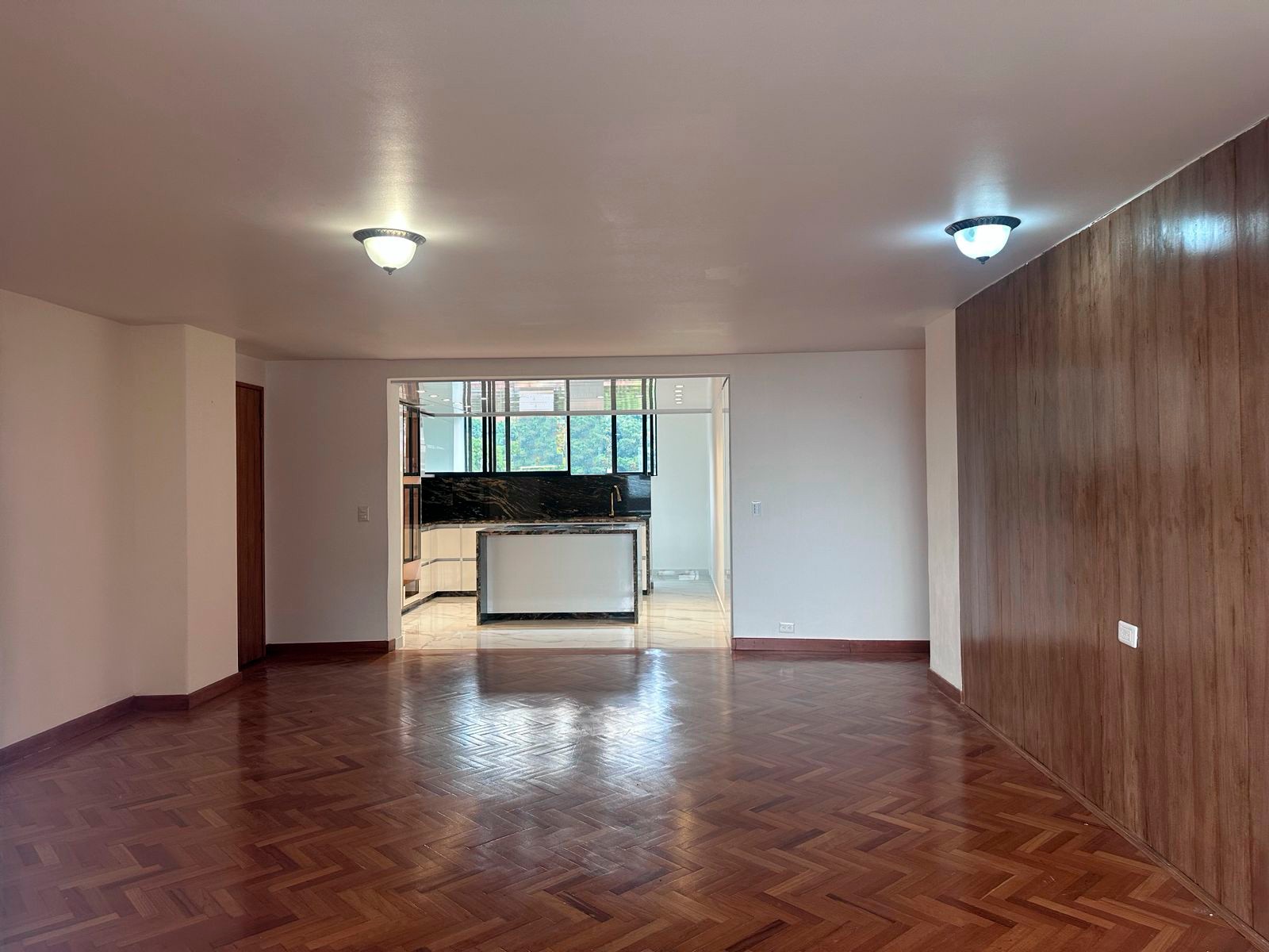 Apartamento en arriendo en El Poblado, Medellín · foto 2 de 15