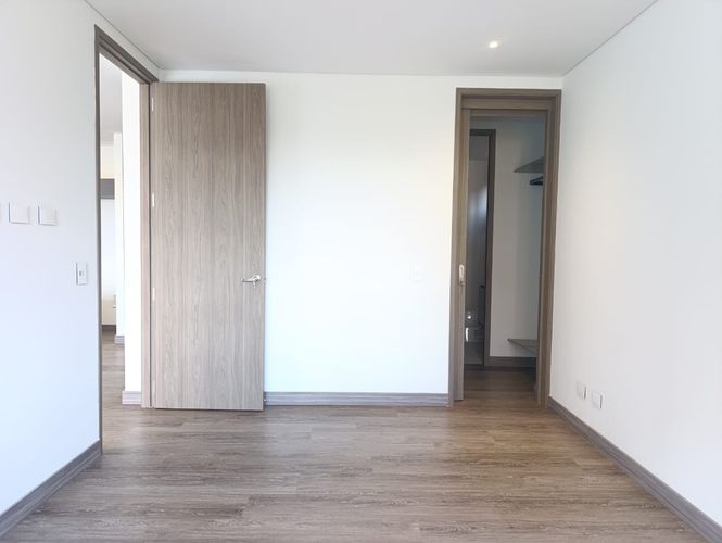 Apartamento de 2 alcobas en venta en El Poblado, Medellín, 90 m² · foto 8 de 15
