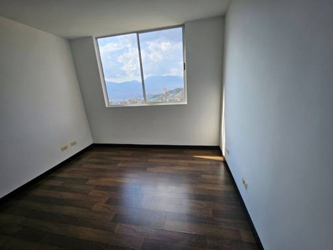Apartamento de 3 alcobas en arriendo en La Calera, Medellín, 116 m² · foto 10 de 24