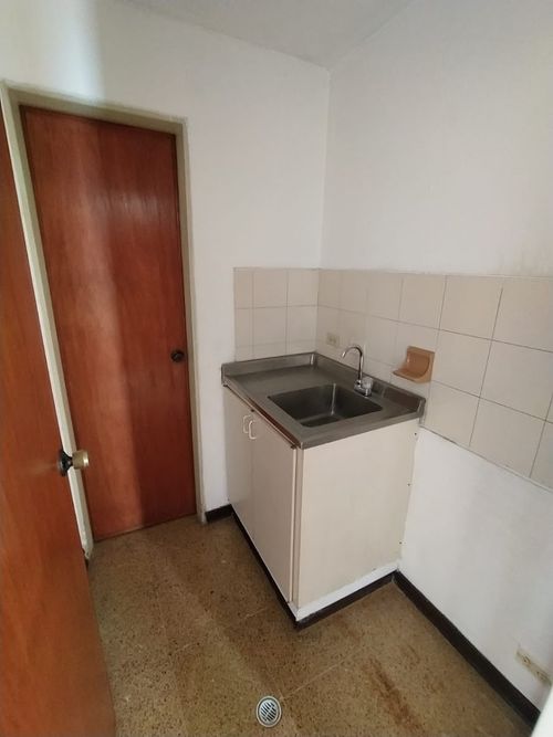 Oficina en arriendo en Avenida 30 De Agosto, Pereira, 40 m² · foto 5 de 6