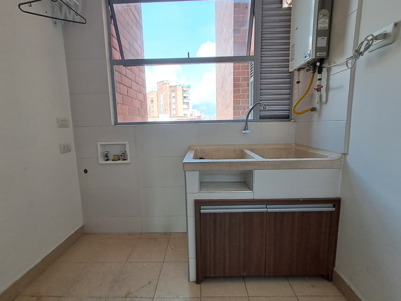 Apartamento en arriendo en Laureles, Medellín · foto 18 de 20