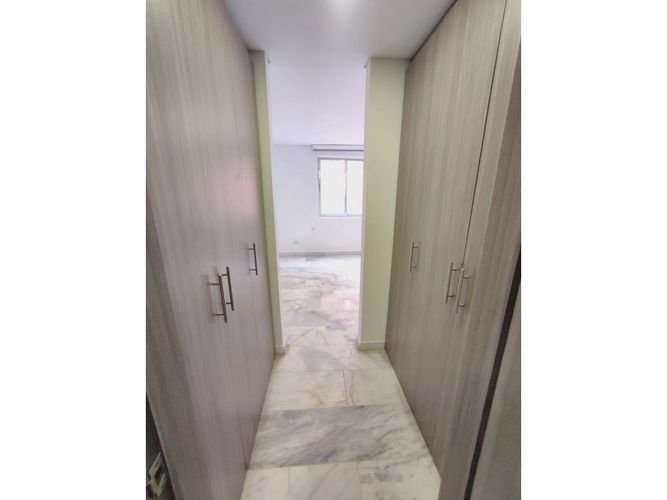 Apartamento de 3 alcobas en venta en Conquistadores, Medellín, 100 m² · foto 18 de 20