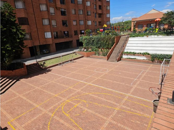 Apartamento de 3 alcobas en venta en Fontibon, Bogotá, 88 m² · foto 8 de 21