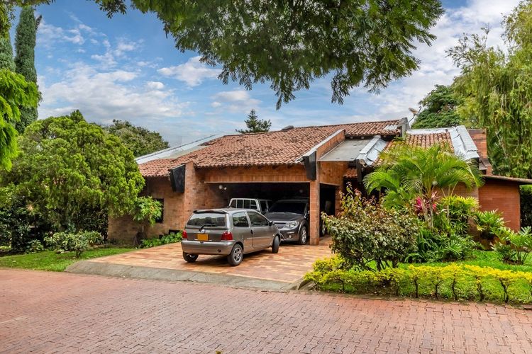 Casa de 4 alcobas en venta en Ciudad Jardin, Cali, 260 m² · foto 22 de 24