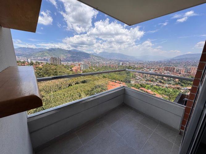 Apartamento de 2 alcobas en arriendo en Las Antillas, Envigado, 78 m² · foto 4 de 11