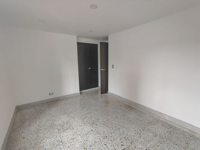 Oficina en arriendo en Laureles, Medellín, 148 m² · foto 5 de 11
