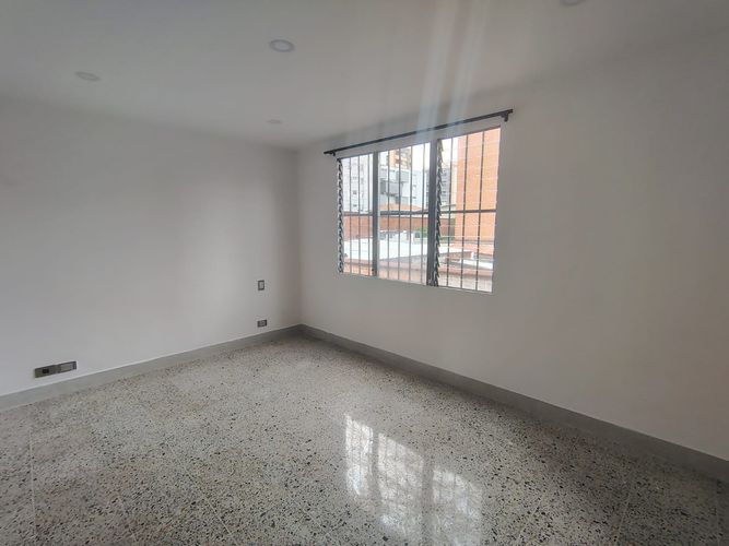 Oficina en arriendo en Laureles, Medellín, 148 m² · foto 9 de 11