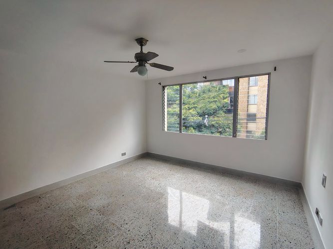Oficina en arriendo en Laureles, Medellín, 148 m² · foto 10 de 11