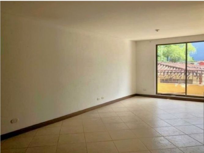 Apartamento de 2 alcobas en venta en Rionegro, 102 m² · foto 3 de 11