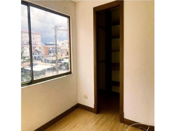 Apartamento de 2 alcobas en venta en Rionegro, 102 m² · foto 10 de 11