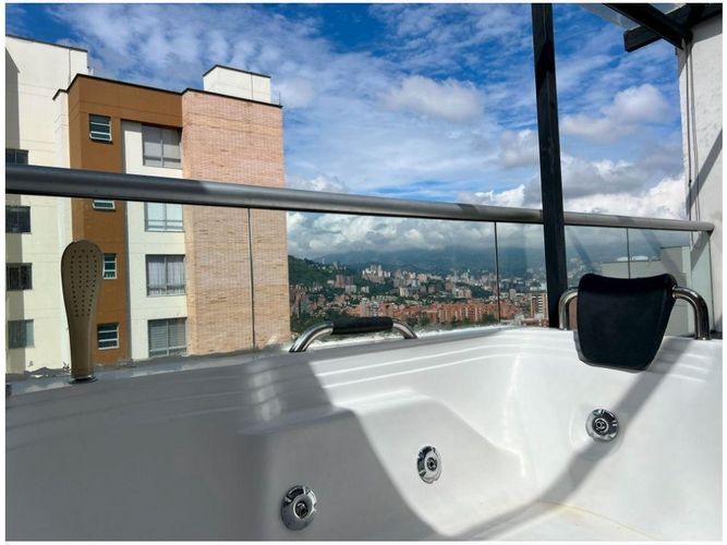Apartaestudio en venta en El Esmeraldal, Envigado, 110 m² · foto 14 de 14