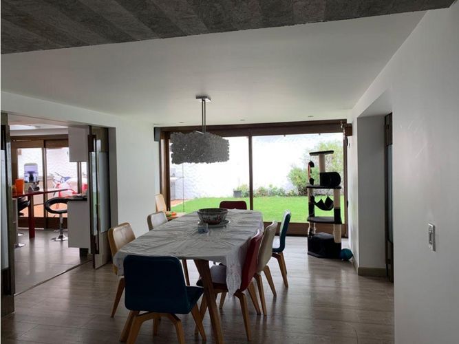 Casa de 5 alcobas en venta en Cerros De Niza, Bogotá, 454 m² · foto 7 de 24