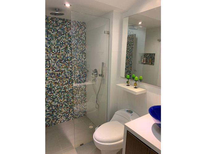 Casa de 5 alcobas en venta en Cerros De Niza, Bogotá, 454 m² · foto 13 de 24