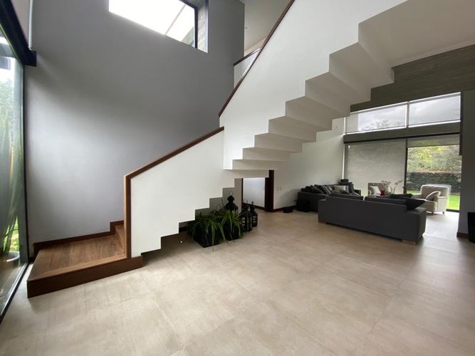 Casa de 4 alcobas en venta en Guaymaral, Bogotá, 250 m² · foto 14 de 24