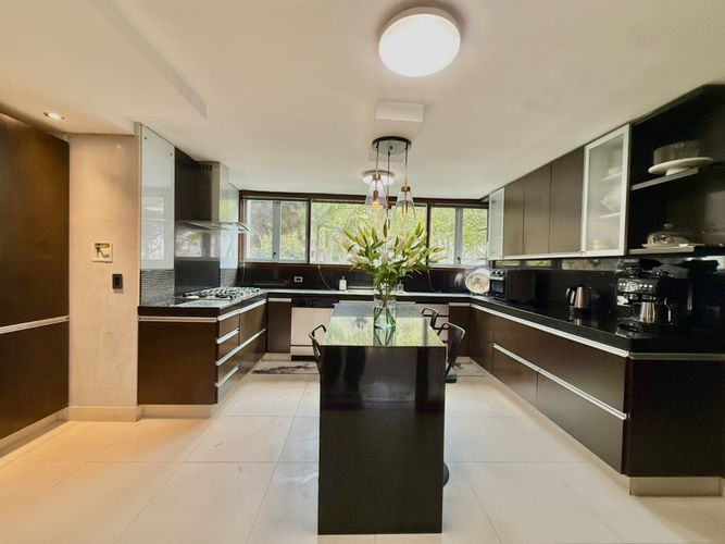 Apartamento de 6 alcobas en venta en Los Balsos, Medellín, 600 m² · foto 19 de 21