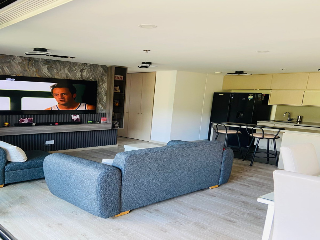 Apartment for sale in Altos del poblado, Medellín [No disponible] 5