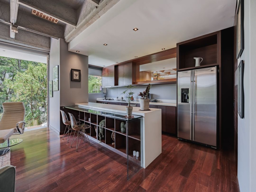 Apartamento en venta en El Poblado, Medellín [No disponible] 2