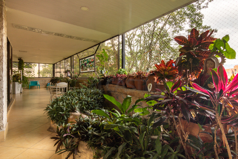 Apartamento en venta en El Poblado, Medellín [No disponible] 2