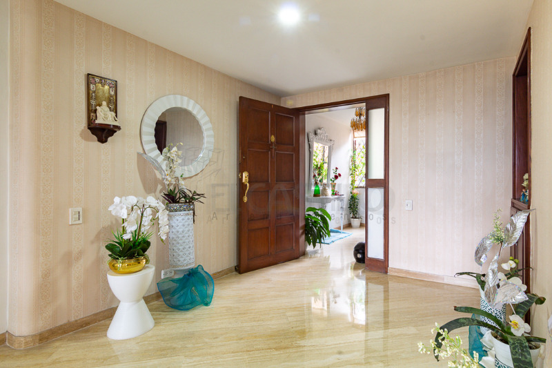 Apartamento en venta en El Poblado, Medellín [No disponible] 4