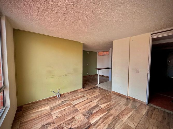 Apartamento de 3 alcobas en venta en Cr. Sauco, Soacha, 52 m² · foto 7 de 15