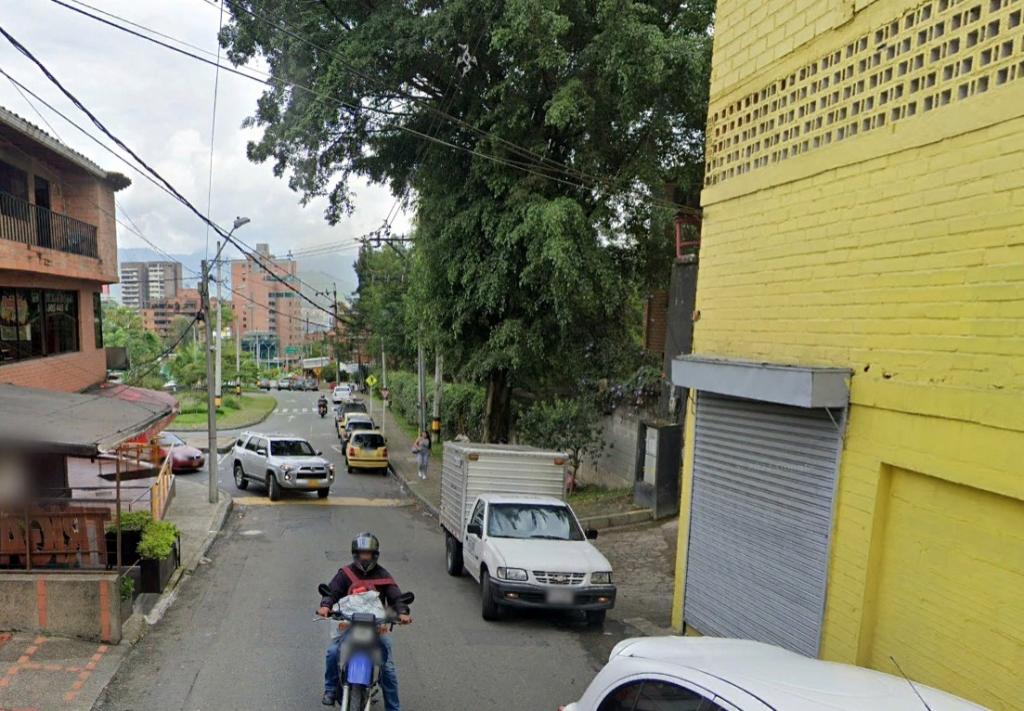 Bodega en venta en El tesoro, Medellín [No disponible] 2