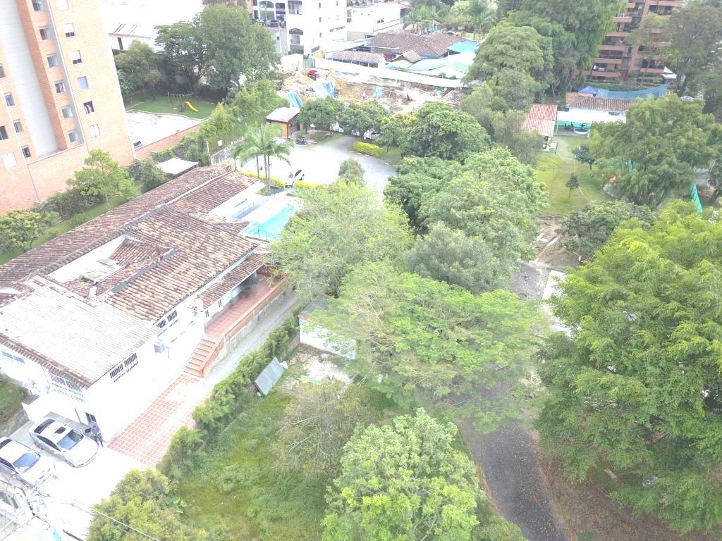Lote en venta en El Poblado, Medellín [No disponible] 5