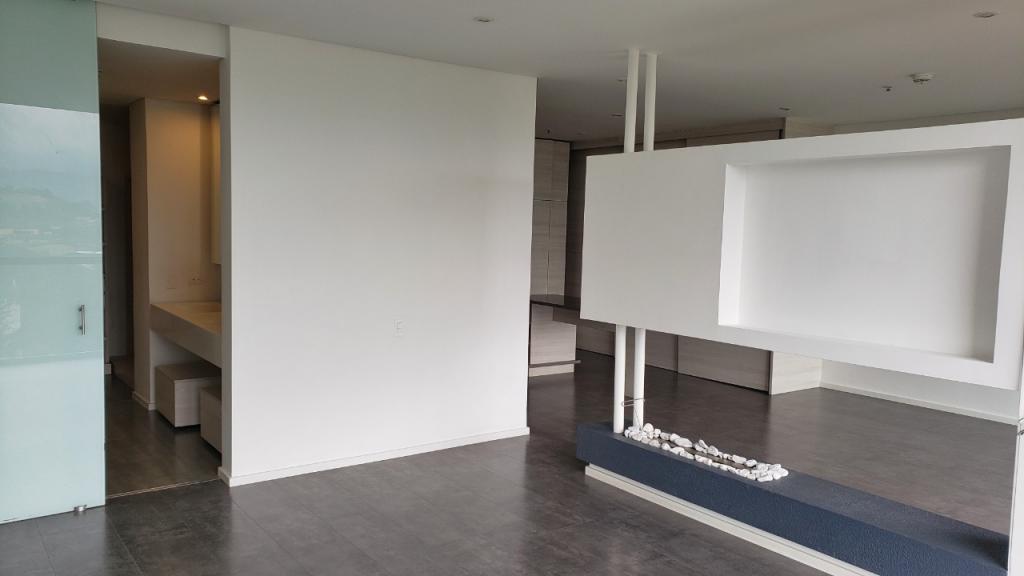 Apartamento en venta en El Poblado, Medellín [No disponible] 5