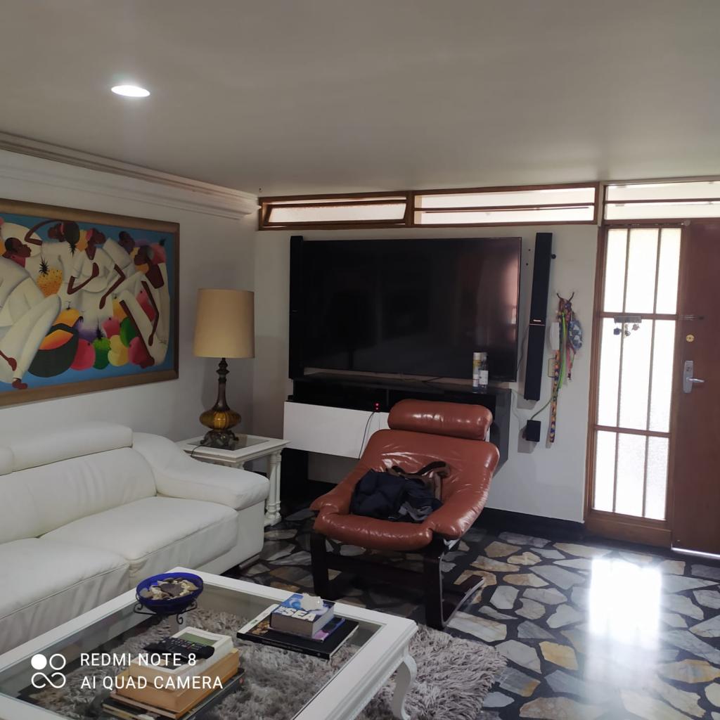 Apartamento en venta en El Poblado, Medellín [No disponible] 3
