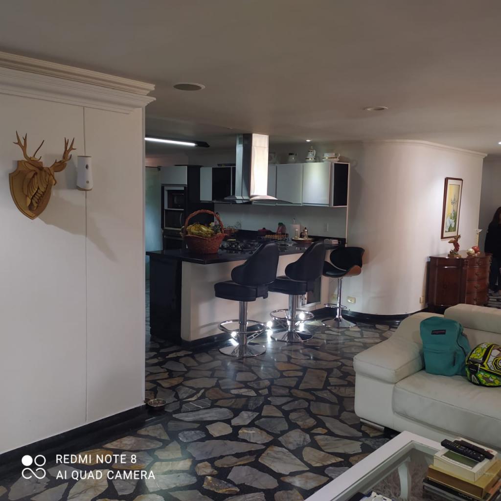 Apartamento en venta en El Poblado, Medellín [No disponible] 4