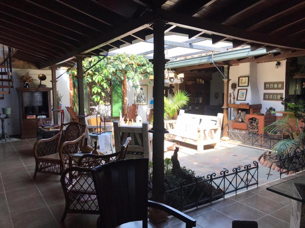 4BR Country House in El hospital (300 m²) for Sale - 2