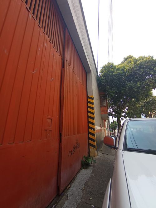 Bodega en venta en Centro, Bucaramanga, 550 m² · foto 2 de 4