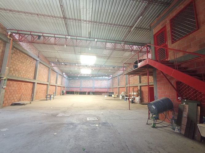 Bodega en venta en Centro, Bucaramanga, 550 m² · foto 4 de 4