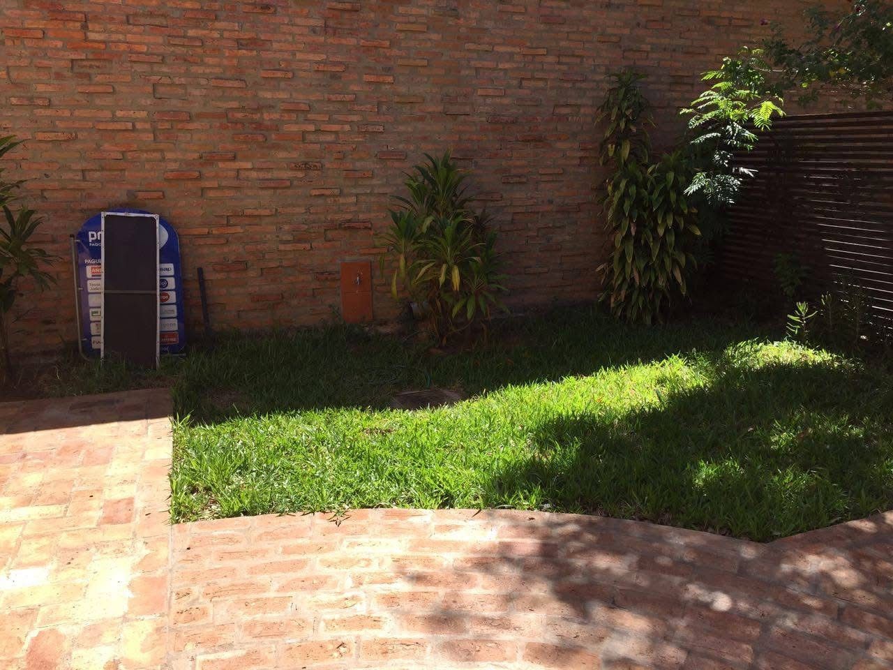 Alquilo Oficina. Barrio Las Mercedes. COD 009 — foto 2