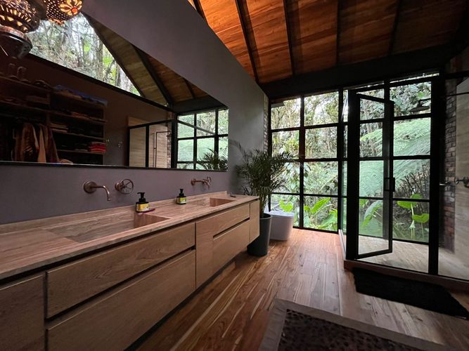 Casa de 2 alcobas en venta en Colina Campestre, Envigado, 202 m² · foto 3 de 20