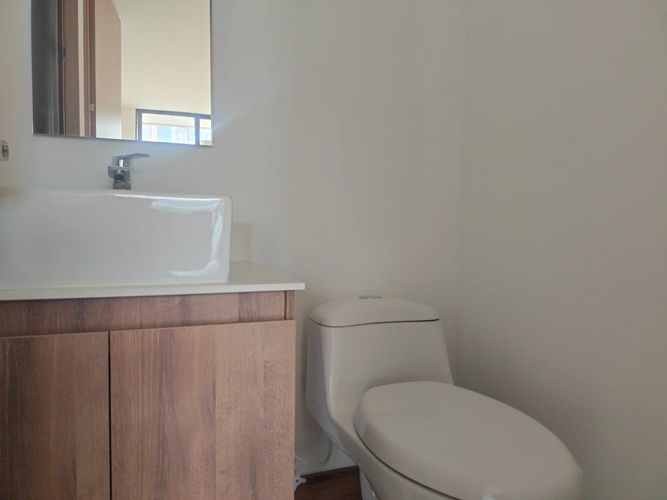 Apartamento de 2 alcobas en venta en El Poblado, Medellín, 93 m² · foto 13 de 14