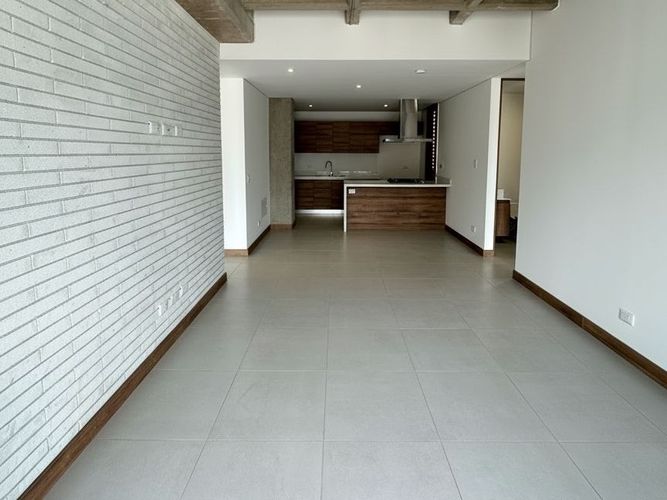 Apartamento de 2 alcobas en venta en El Poblado, Medellín, 93 m² · foto 9 de 14