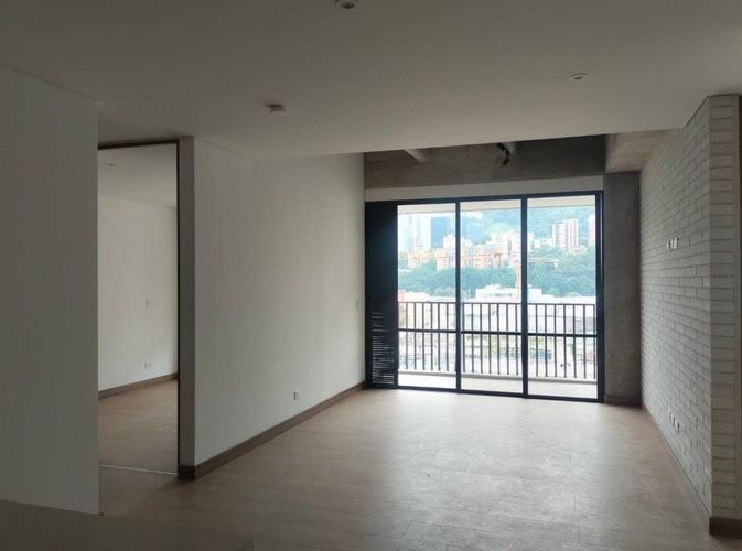 Apartamento de 2 alcobas en venta en El Poblado, Medellín, 93 m² · foto 1 de 14