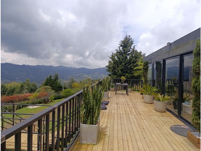 Finca en venta en Romeral, Guarne, 210 m² · foto 4 de 24