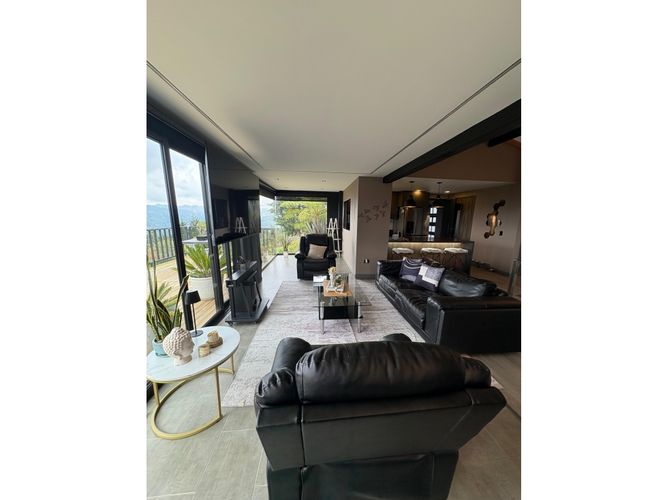 Finca en venta en Romeral, Guarne, 210 m² · foto 7 de 24